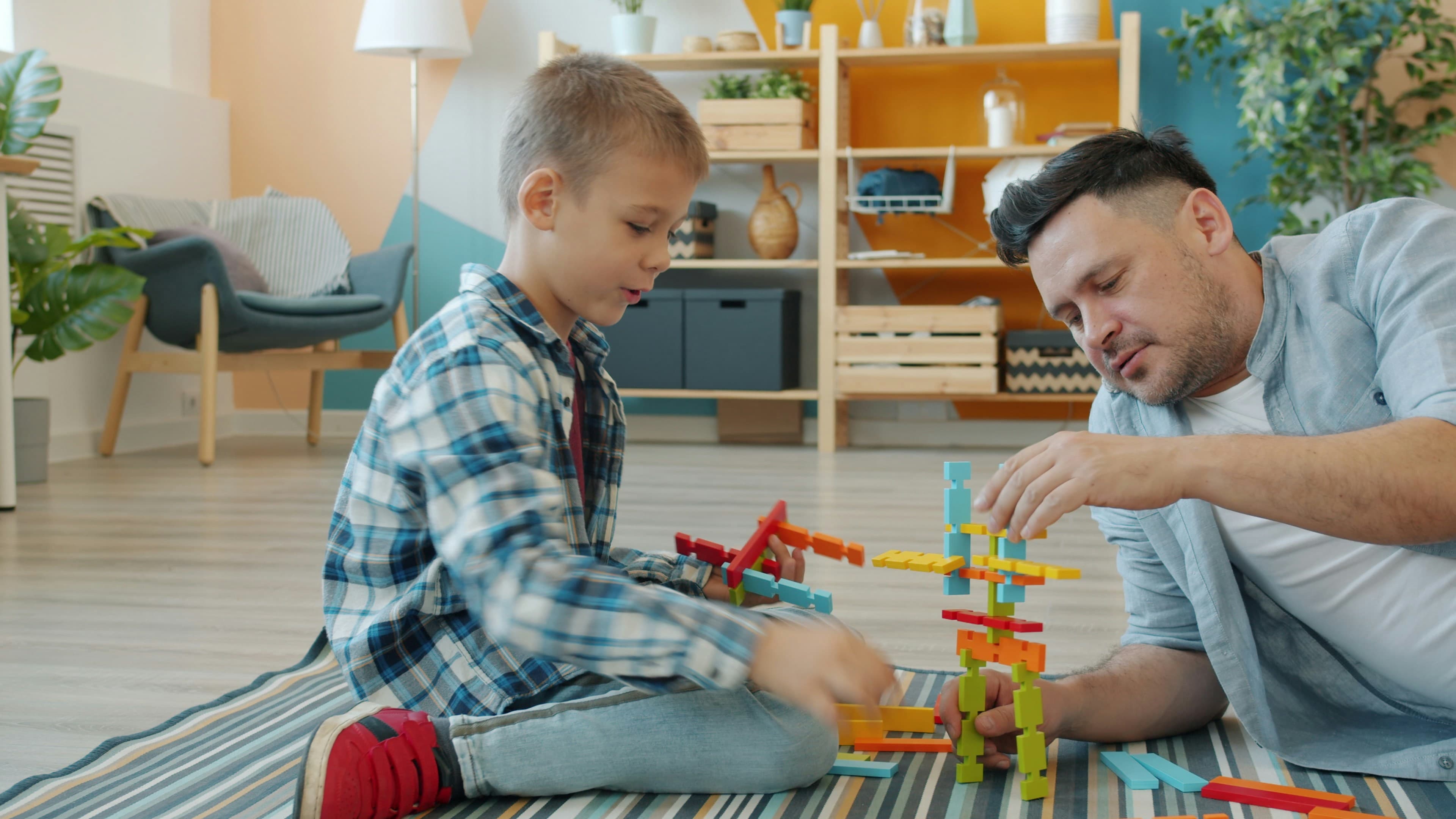 Cardboard tubes and loose parts for open-ended tray play